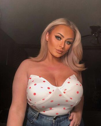 Full leaked Hailey brown private onlyfans photo