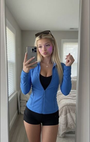Full leaked Hailey carter private photo