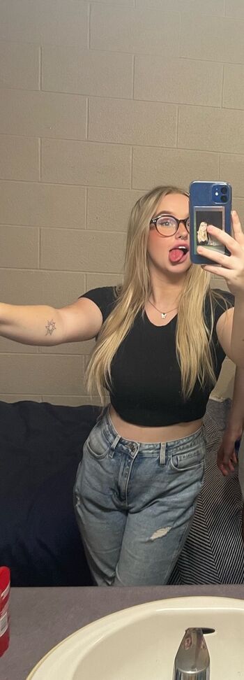 Full leaked Hailey frizzell private onlyfans photo