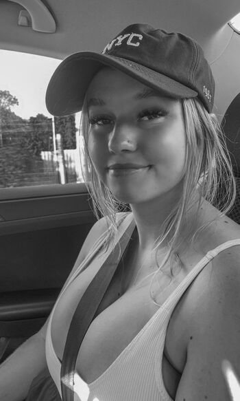 Full leaked Hailey frizzell private onlyfans photo