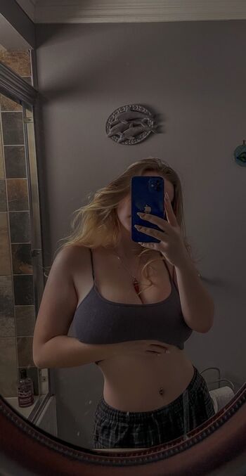 Full leaked Hailey frizzell private onlyfans photo