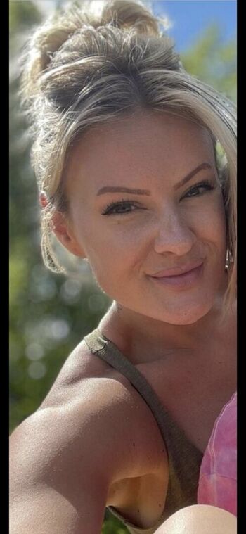 Full leaked Hailey harris private photo