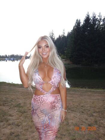 Full leaked Hailey ostrom private onlyfans photo