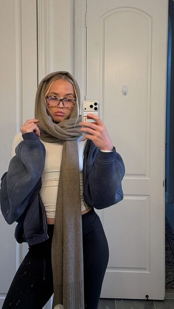 Full leaked Hailey van lith page private onlyfans photo