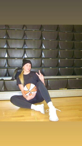 Full leaked Hailey van lith private onlyfans photo