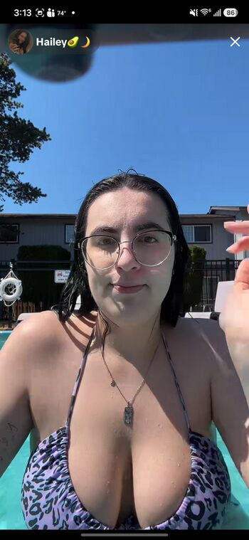 Full leaked Haileyavocad private photo
