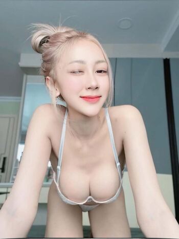Full leaked Haiyeee private photo