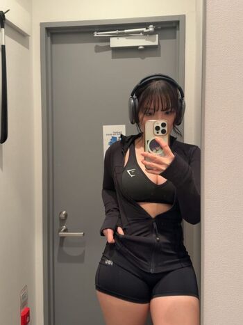 Full leaked Hakaosan private onlyfans photo