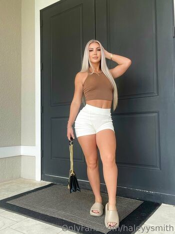 Full leaked Haleyysmith private photo