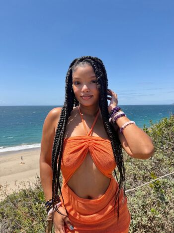 Full leaked Halle bailey private photo