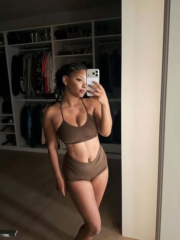 Full leaked Halle bailey private photo
