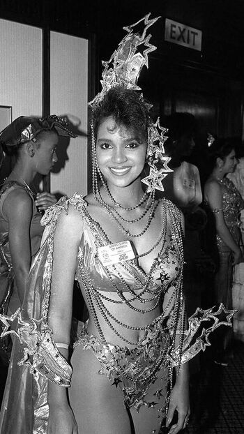 Full leaked Halle berry private photo