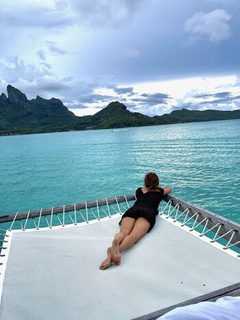 Full leaked Halle berry private photo
