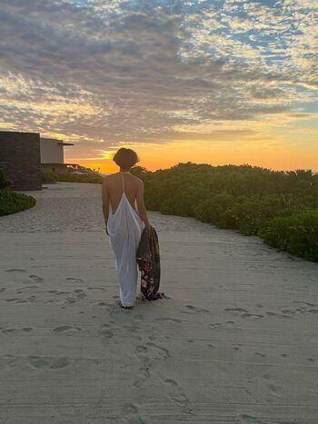 Full leaked Halle berry private photo