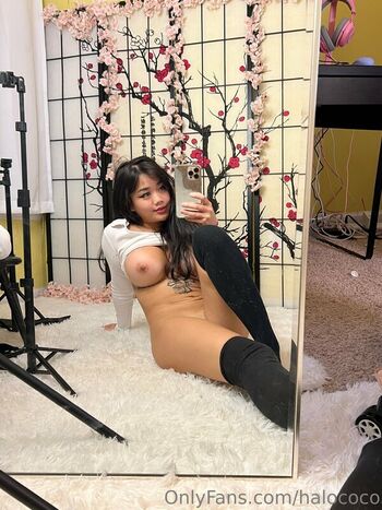 Full leaked Halococo private photo