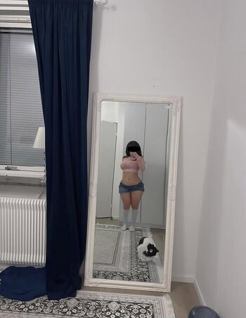 Full leaked Halola page private onlyfans photo