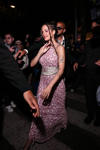 Full leaked Halsey private photo