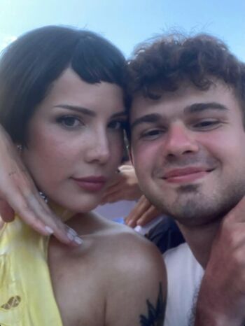 Full leaked Halsey page private photo