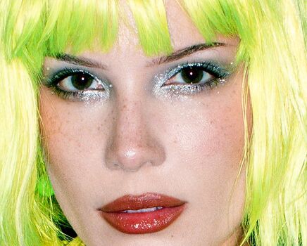Full leaked Halsey private photo