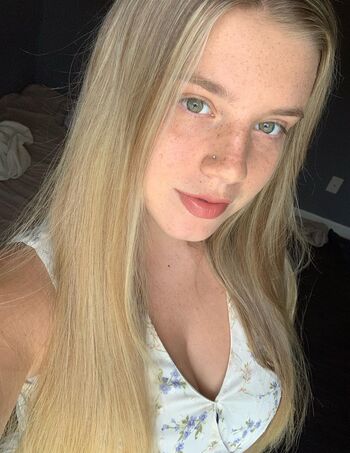 Full leaked Halz private photo