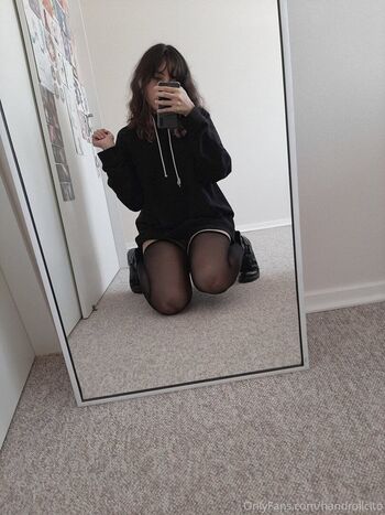 Full leaked Handrollcito private onlyfans photo