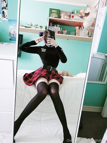 Full leaked Handrollcito private onlyfans photo