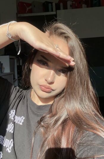 Full leaked Hanka gold private photo