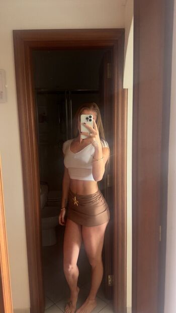 Full leaked Hannaahhn private photo