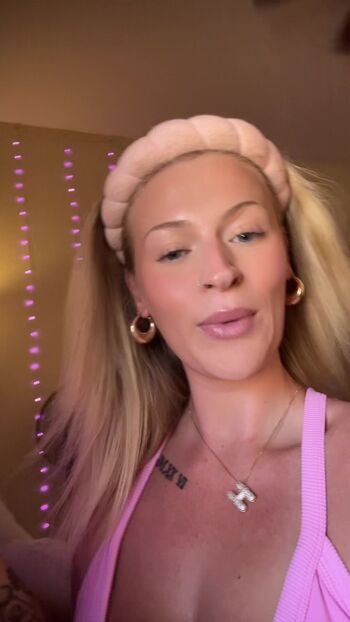 Full leaked Hannah grace page private photo