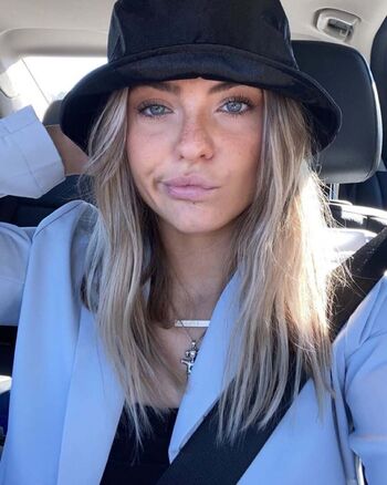 Full leaked Hannah schlenker page private onlyfans photo