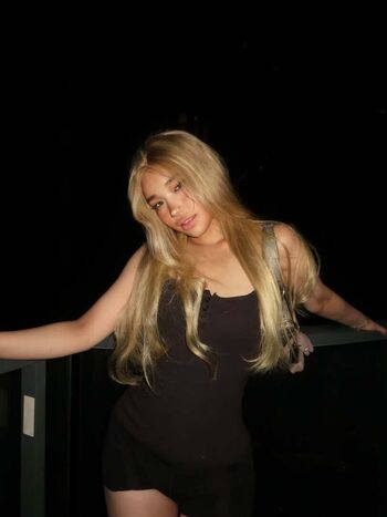 Full leaked Hannahkae private photo