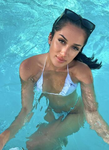 Full leaked Hannaleixoxo private onlyfans photo