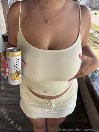 Full leaked Hannawfyyy page private photo