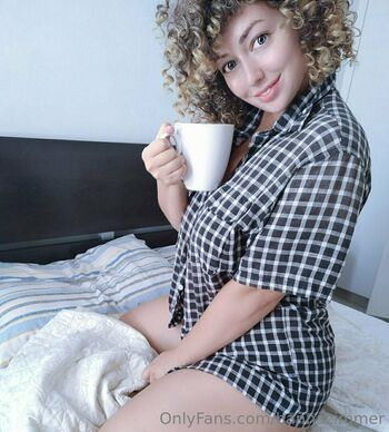 Full leaked Hannazimmerr private photo