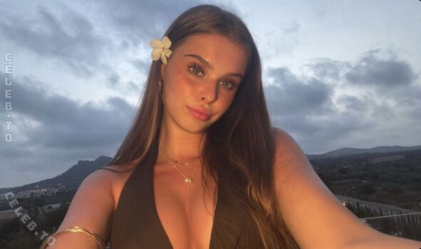 Full leaked Hannemuecke private photo