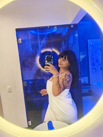 Full leaked Hannialozz private photo