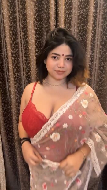 Full leaked Hanswahini page private photo