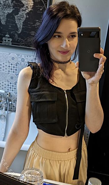 Full leaked Haselnuuuss private photo