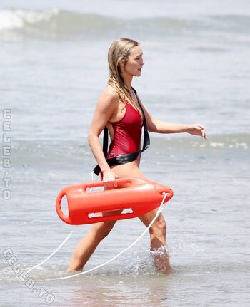 Hassie Harrison