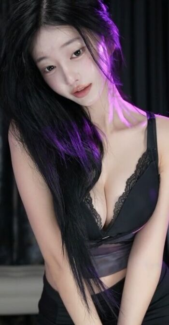 Full leaked Haxxnini page private photo