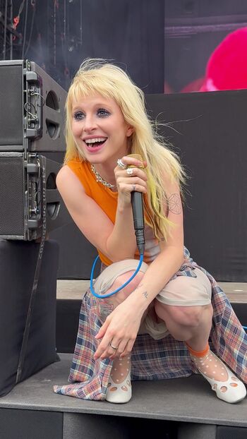 Full leaked Hayley williams page private photo