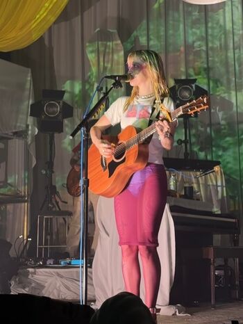 Full leaked Hayley williams page private photo