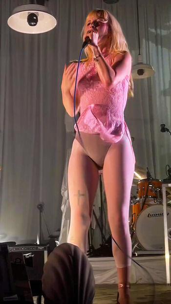 Full leaked Hayley williams page private photo