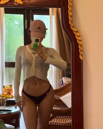 Full leaked Heejeeneexp private photo