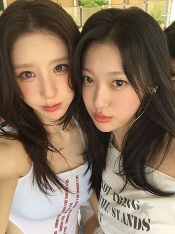 Full leaked Heejin page private photo
