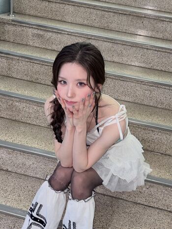 Full leaked Heejin private photo