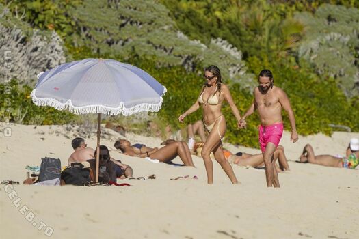 Full leaked Heidi klum  page private onlyfans photo