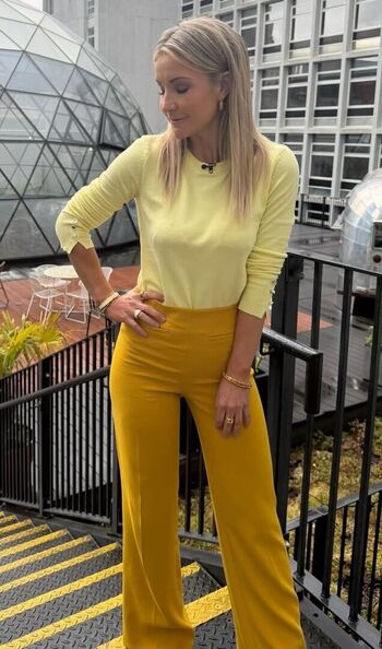 Helen Skelton