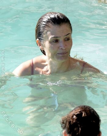 Full leaked Helena christensen private photo