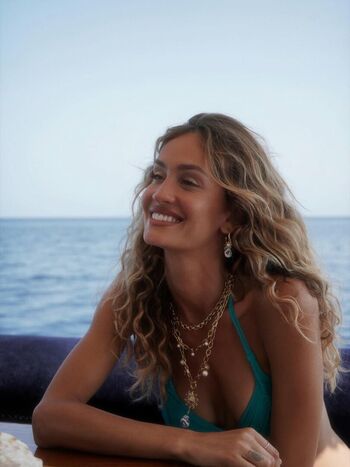 Full leaked Helena prestes page private photo